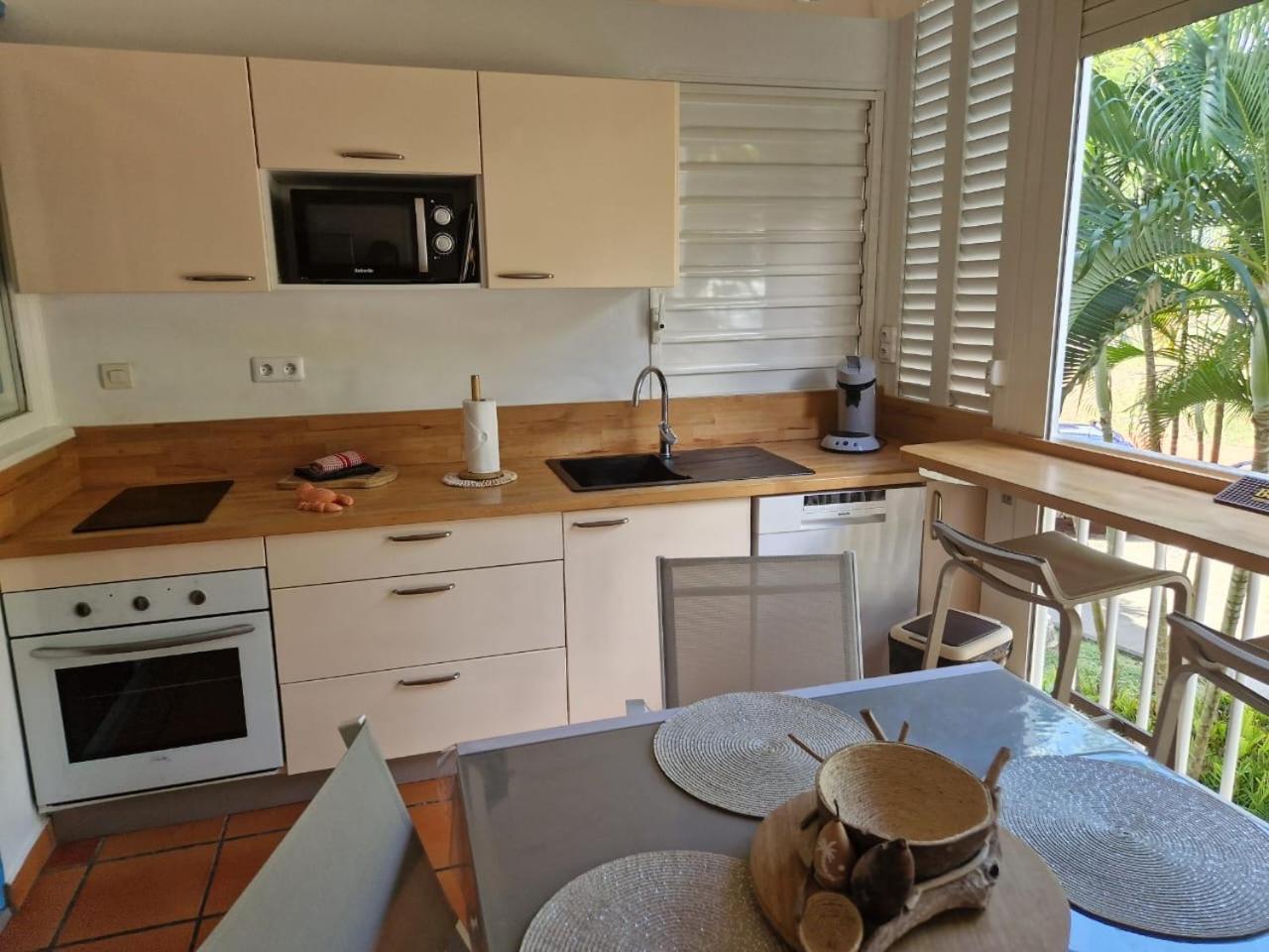 Appartement Bumbu 626 Anse Des Rochers Saint-Francois  Exterior photo
